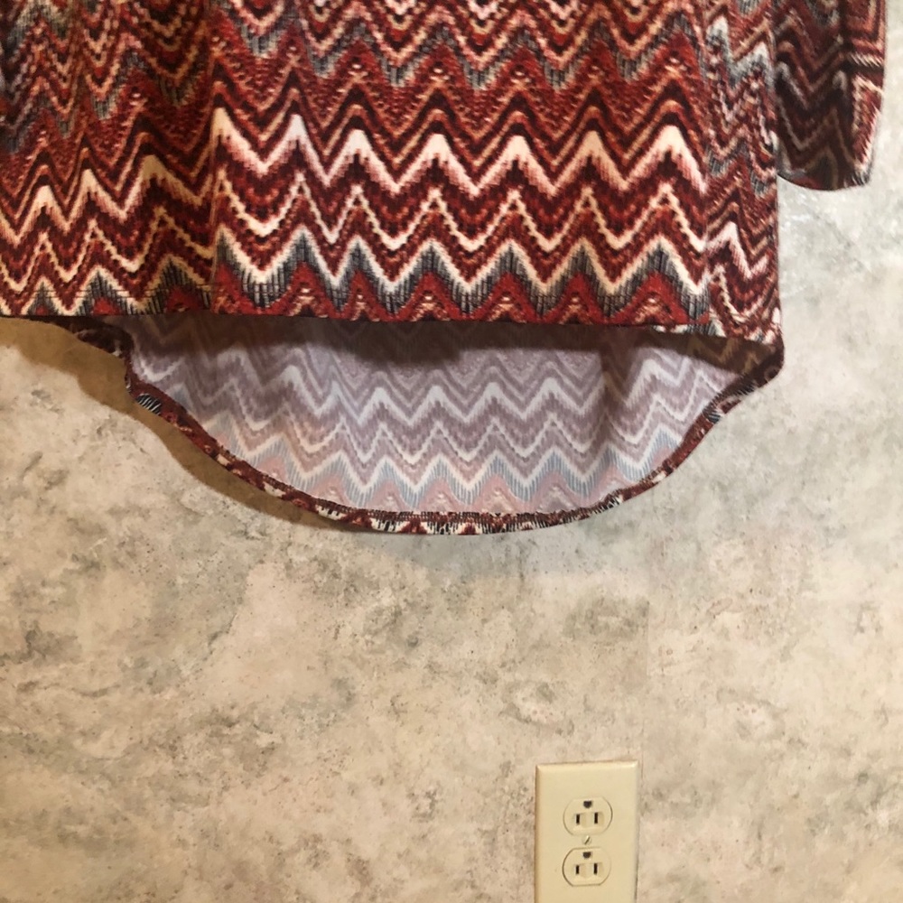 Tacera Woman’s Top - Picture 6 of 14